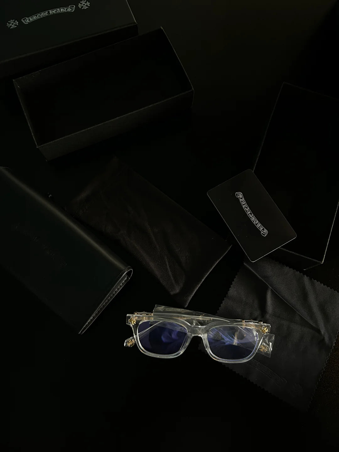 CHROME HEART GLASSES - CLEAR & GOLD BADGES