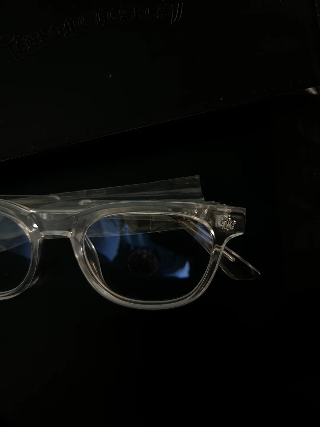 CHROME HEART GLASSES - CLEAR & SILVER BADGES